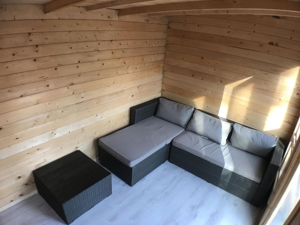 Large 5 Bed House In Scarborough Near The Beach, Large Garden & Hot Tub Extérieur photo