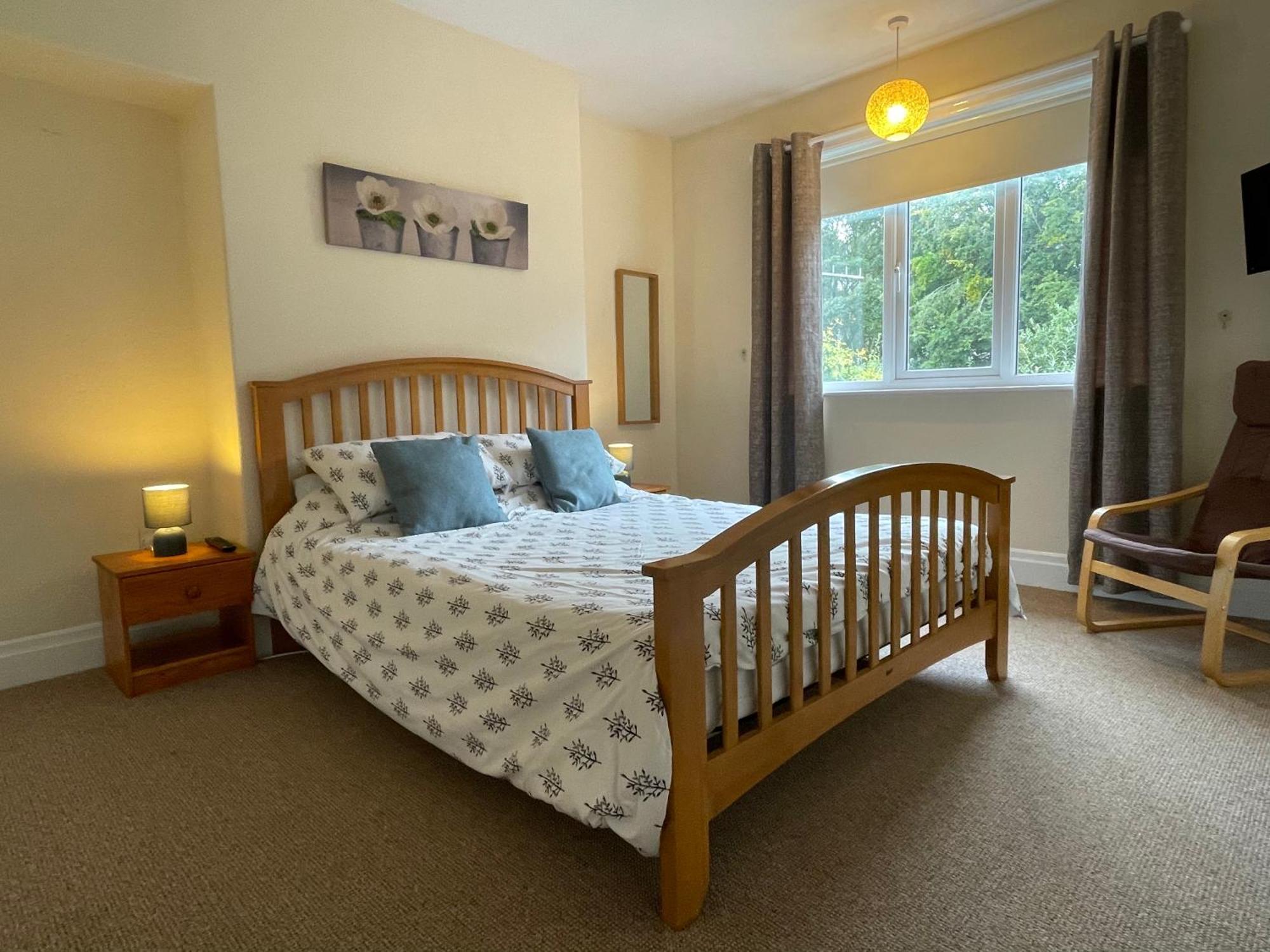 Large 5 Bed House In Scarborough Near The Beach, Large Garden & Hot Tub Extérieur photo